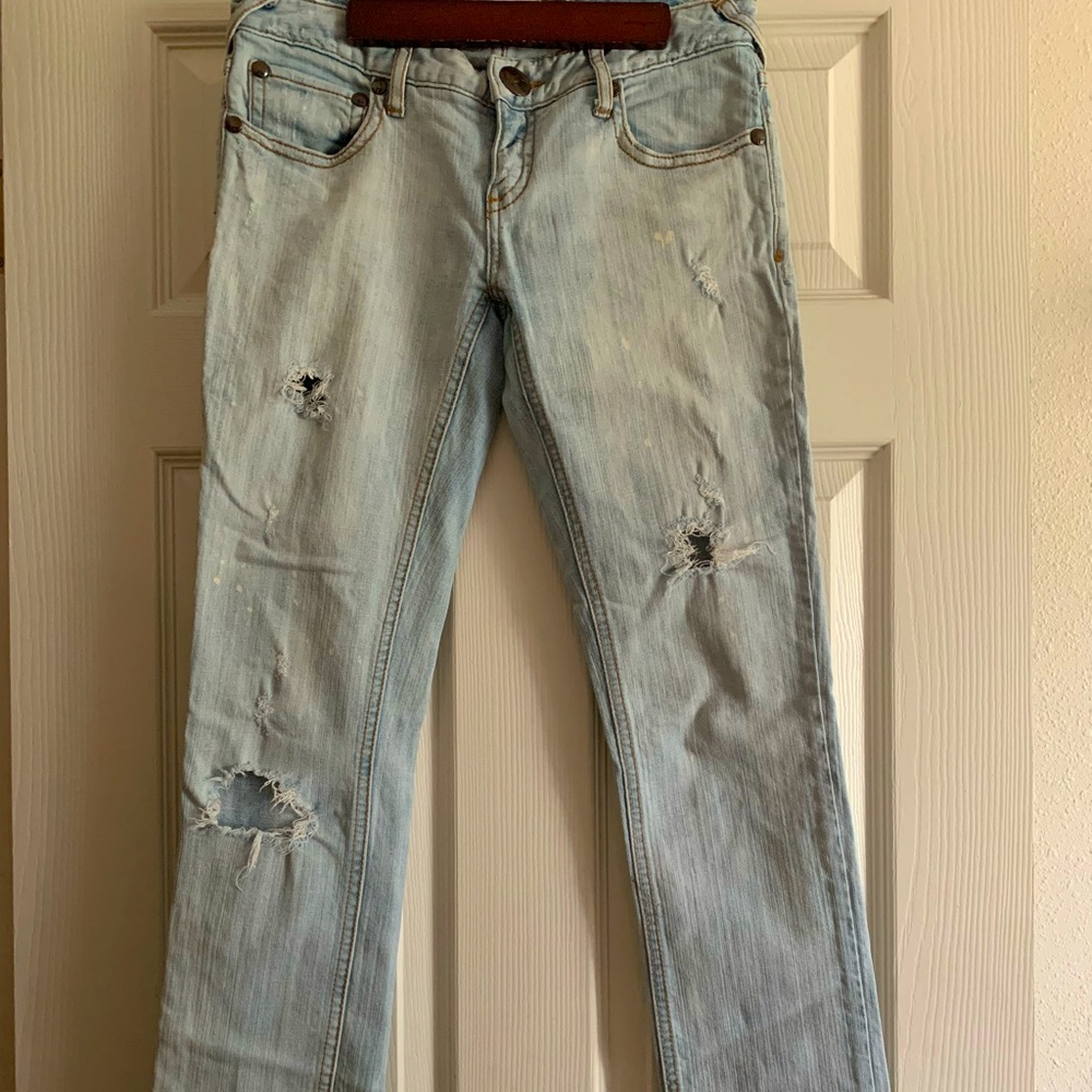 Free People Distressed Jeans 27